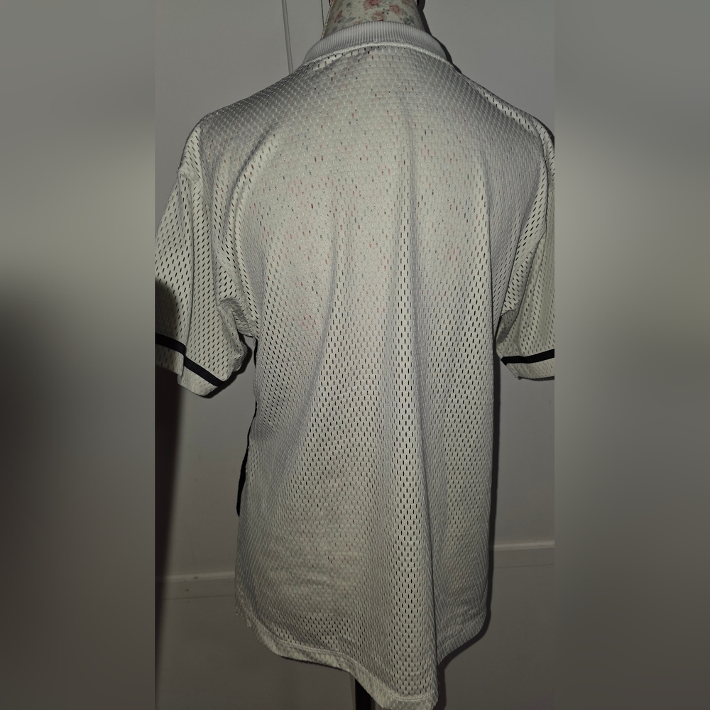 Nike White Boxy Short Sleeve T-Shirt SIZE MEDIUM - Picture 4 of 7